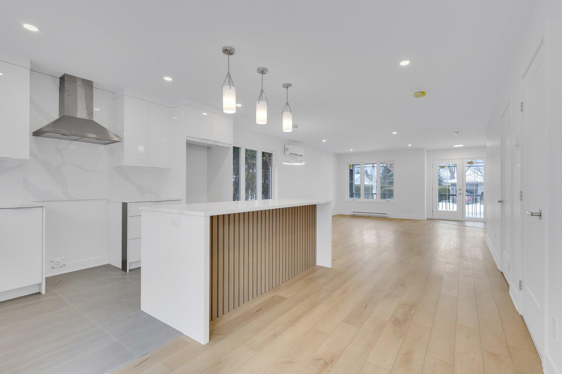 









279A


Rue Principale

,
Saint-Basile-le-Grand,




QC
J3N1J7

