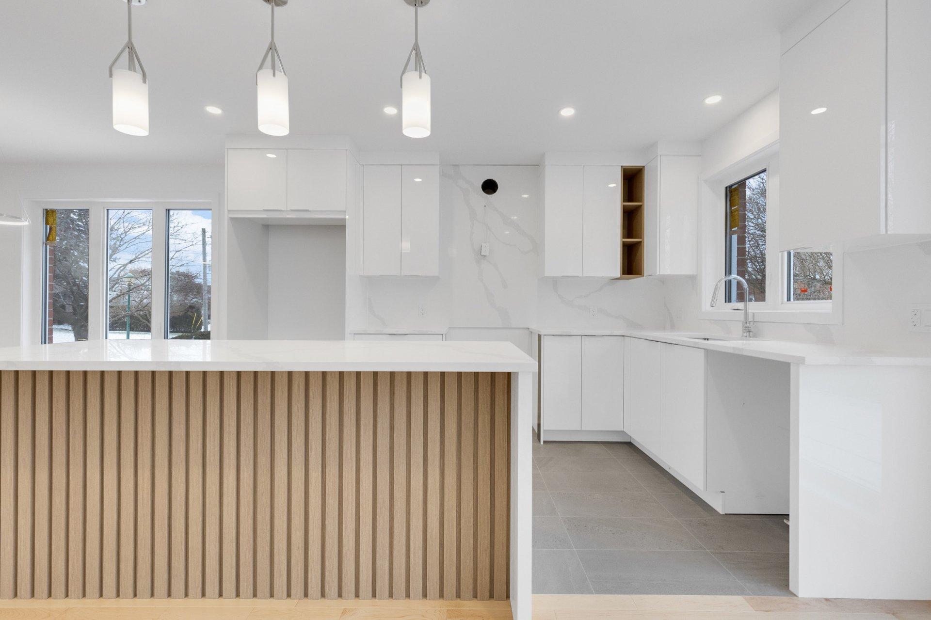









279A


Rue Principale

,
Saint-Basile-le-Grand,




QC
J3N1J7

