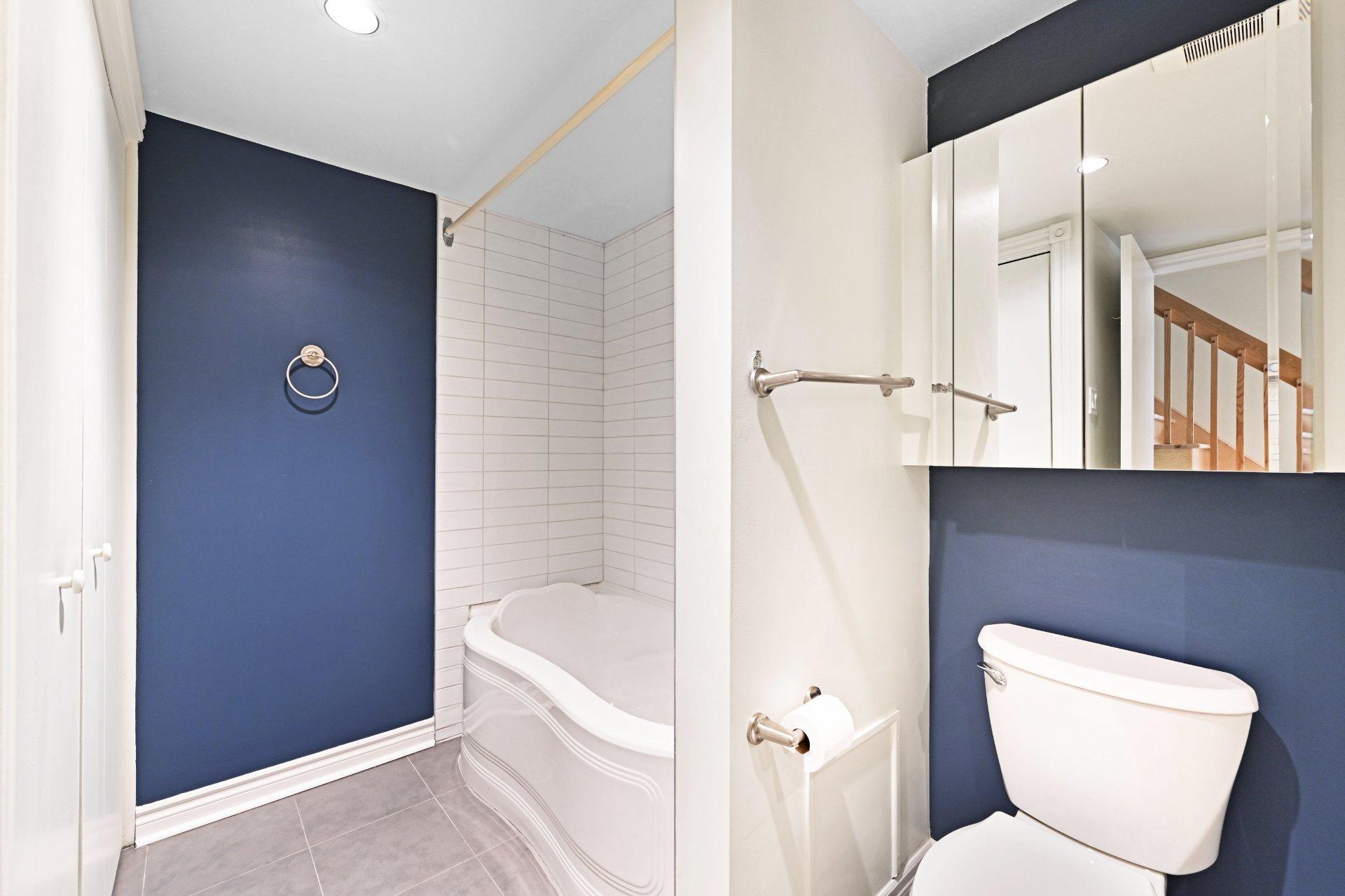 









646


Place Schumann

,
Brossard,




QC
J4X2N4

