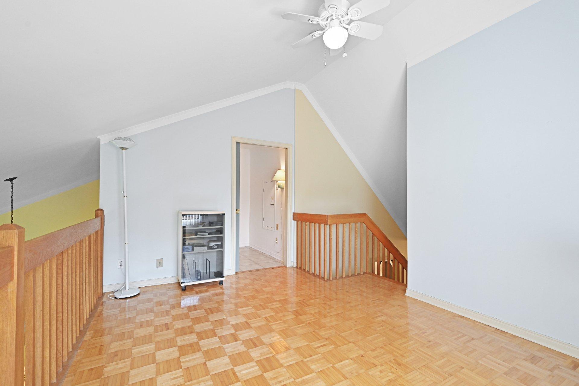 









646


Place Schumann

,
Brossard,




QC
J4X2N4

