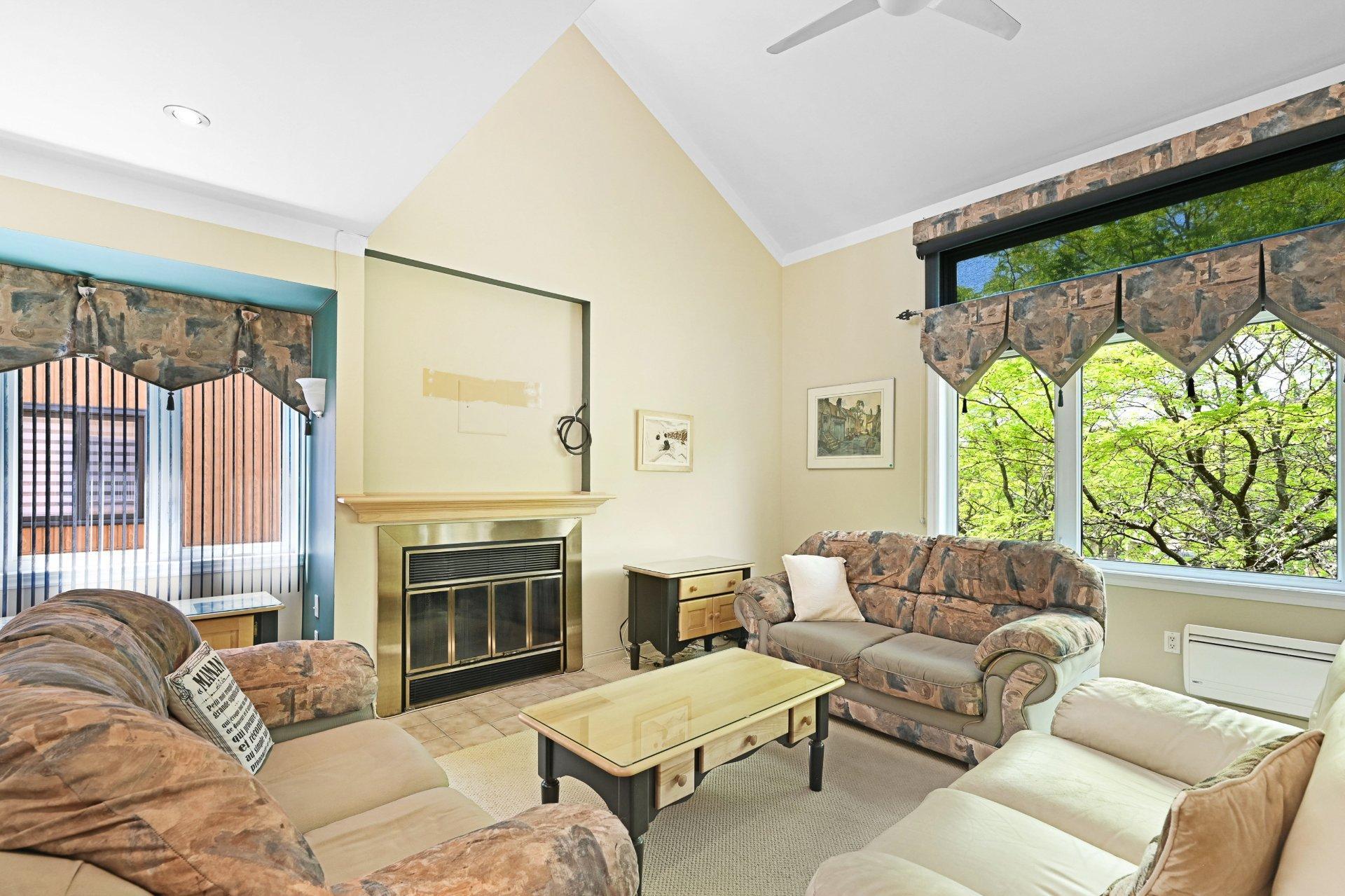 









646


Place Schumann

,
Brossard,




QC
J4X2N4

