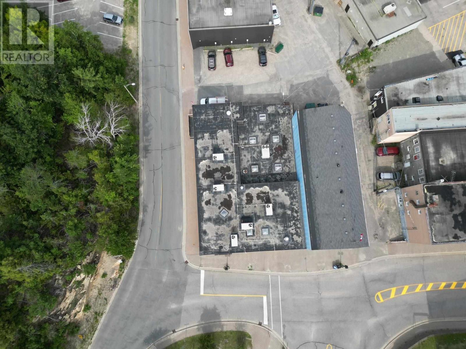 












2 Veteran's WAY

,
Elliot Lake,




Ontario
P5A1Z6

