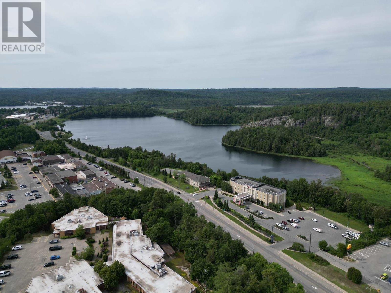 












2 Veteran's WAY

,
Elliot Lake,




Ontario
P5A1Z6

