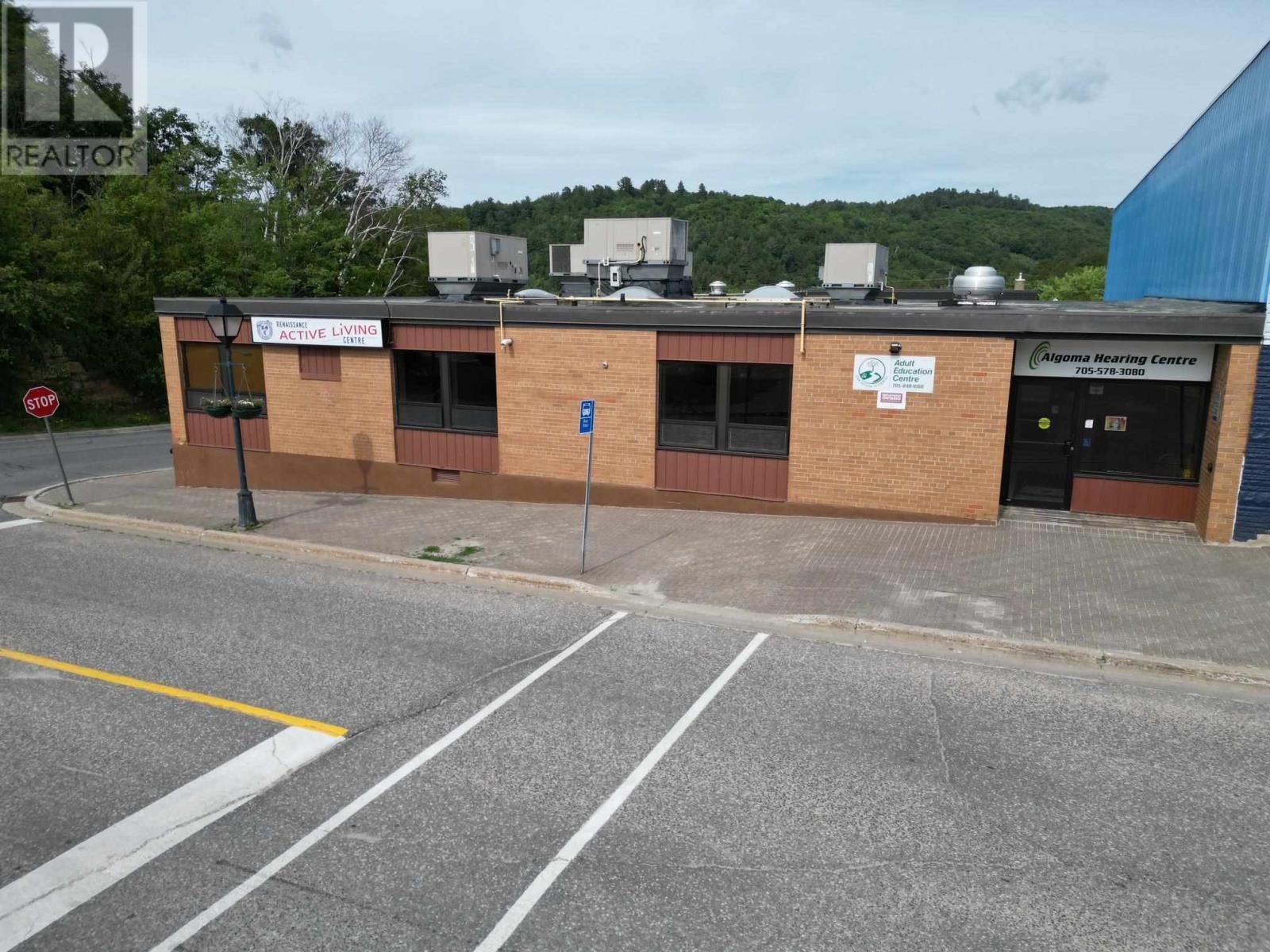 












2 Veteran's WAY

,
Elliot Lake,




Ontario
P5A1Z6

