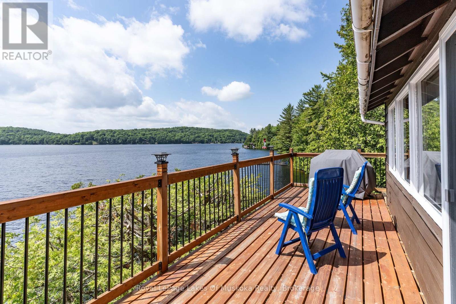 












19325 KAWAGAMA NORTH SHORE

,
Algonquin Highlands (McClintock),




Ontario
P0A1E0

