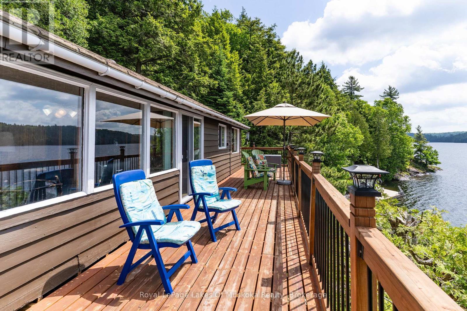












19325 KAWAGAMA NORTH SHORE

,
Algonquin Highlands (McClintock),




Ontario
P0A1E0

