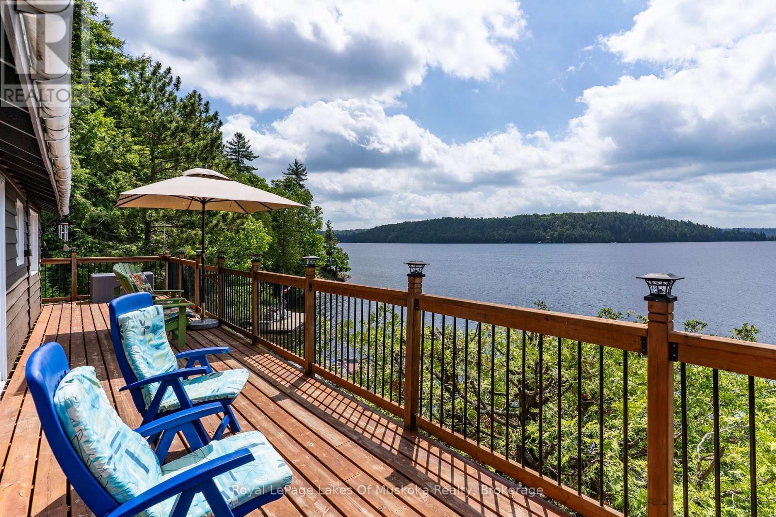 












19325 KAWAGAMA NORTH SHORE

,
Algonquin Highlands (McClintock),




Ontario
P0A1E0

