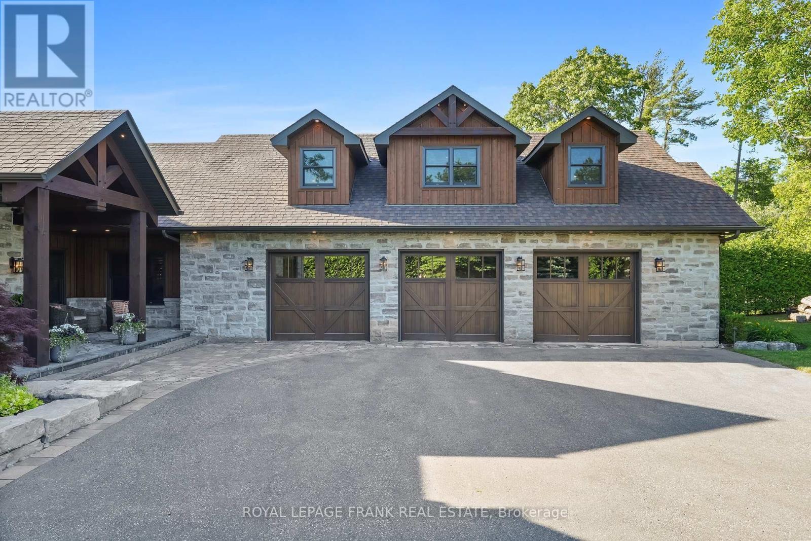 












257 STEPHENSON POINT ROAD

,
Scugog (Port Perry),




Ontario
L9L1B4

