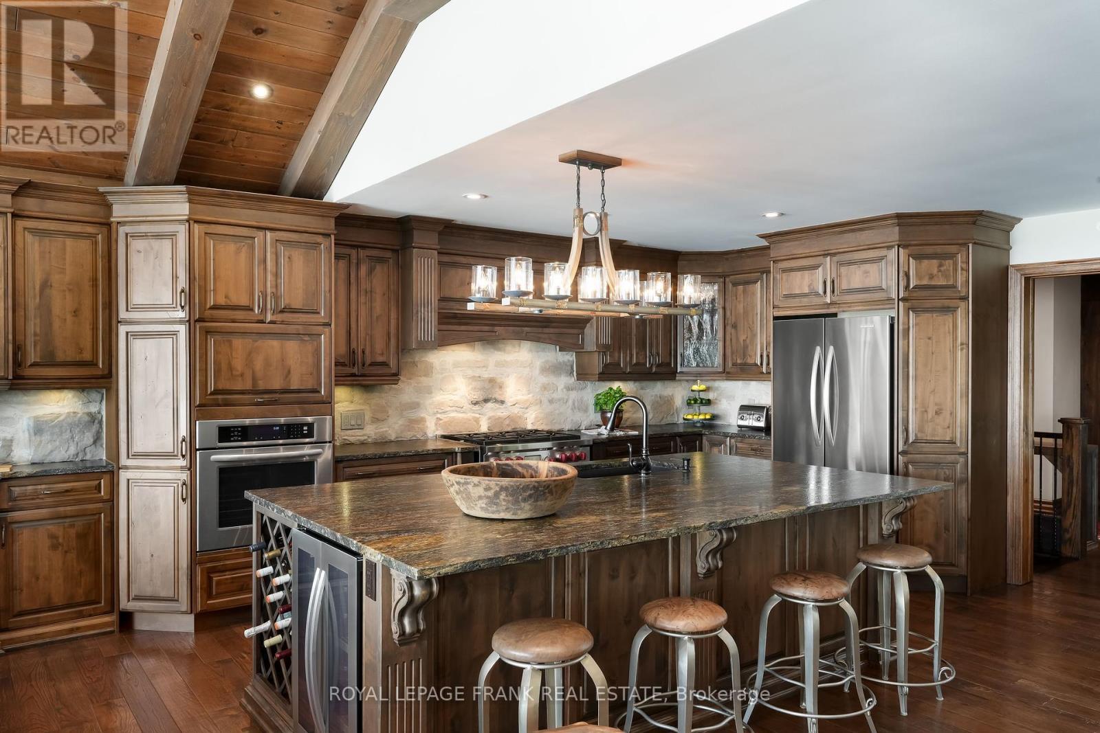 












257 STEPHENSON POINT ROAD

,
Scugog (Port Perry),




Ontario
L9L1B4

