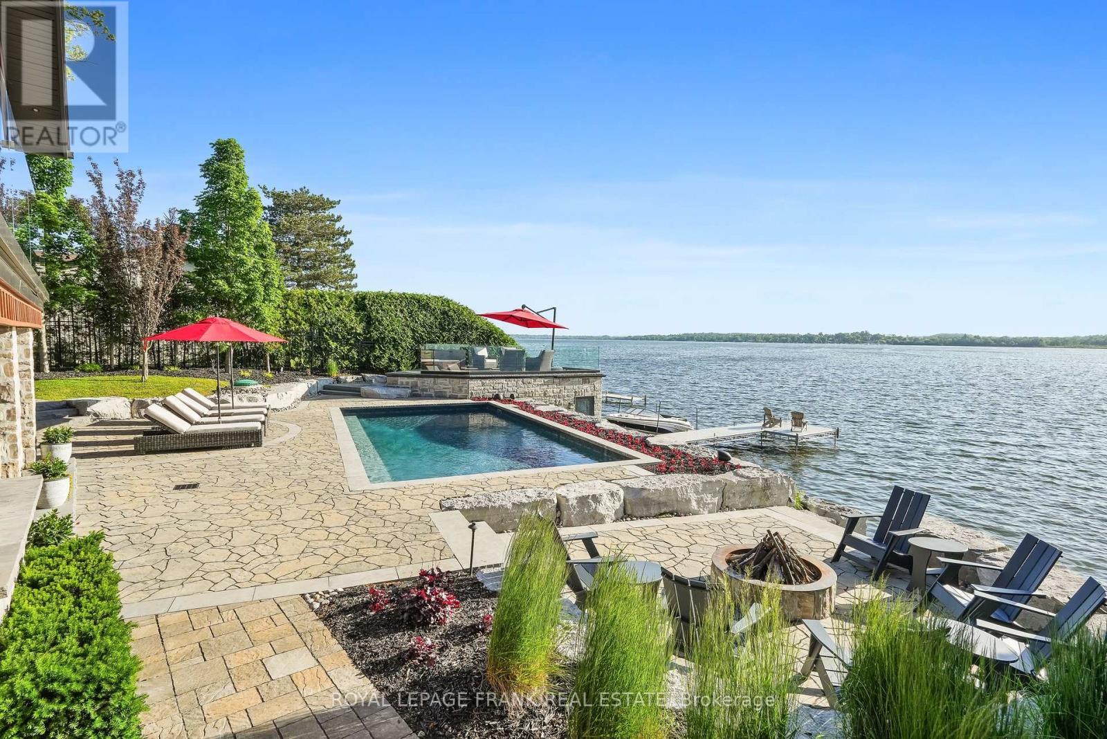 












257 STEPHENSON POINT ROAD

,
Scugog (Port Perry),




Ontario
L9L1B4

