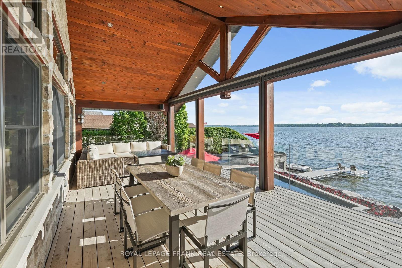 












257 STEPHENSON POINT ROAD

,
Scugog (Port Perry),




Ontario
L9L1B4

