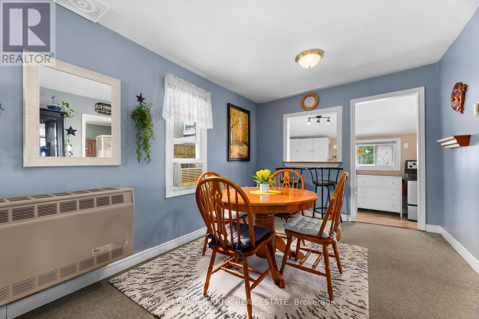 












8 ANGLE STREET

,
Scugog,




Ontario
L0B1E0

