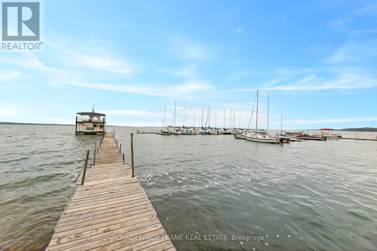 












8 ANGLE STREET

,
Scugog,




Ontario
L0B1E0


