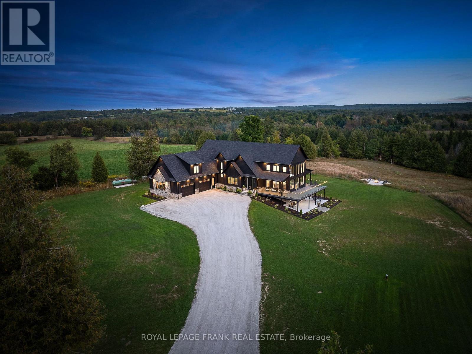 












27 MORTON LINE

,
Cavan Monaghan (Cavan Twp),




Ontario
L0A1C0

