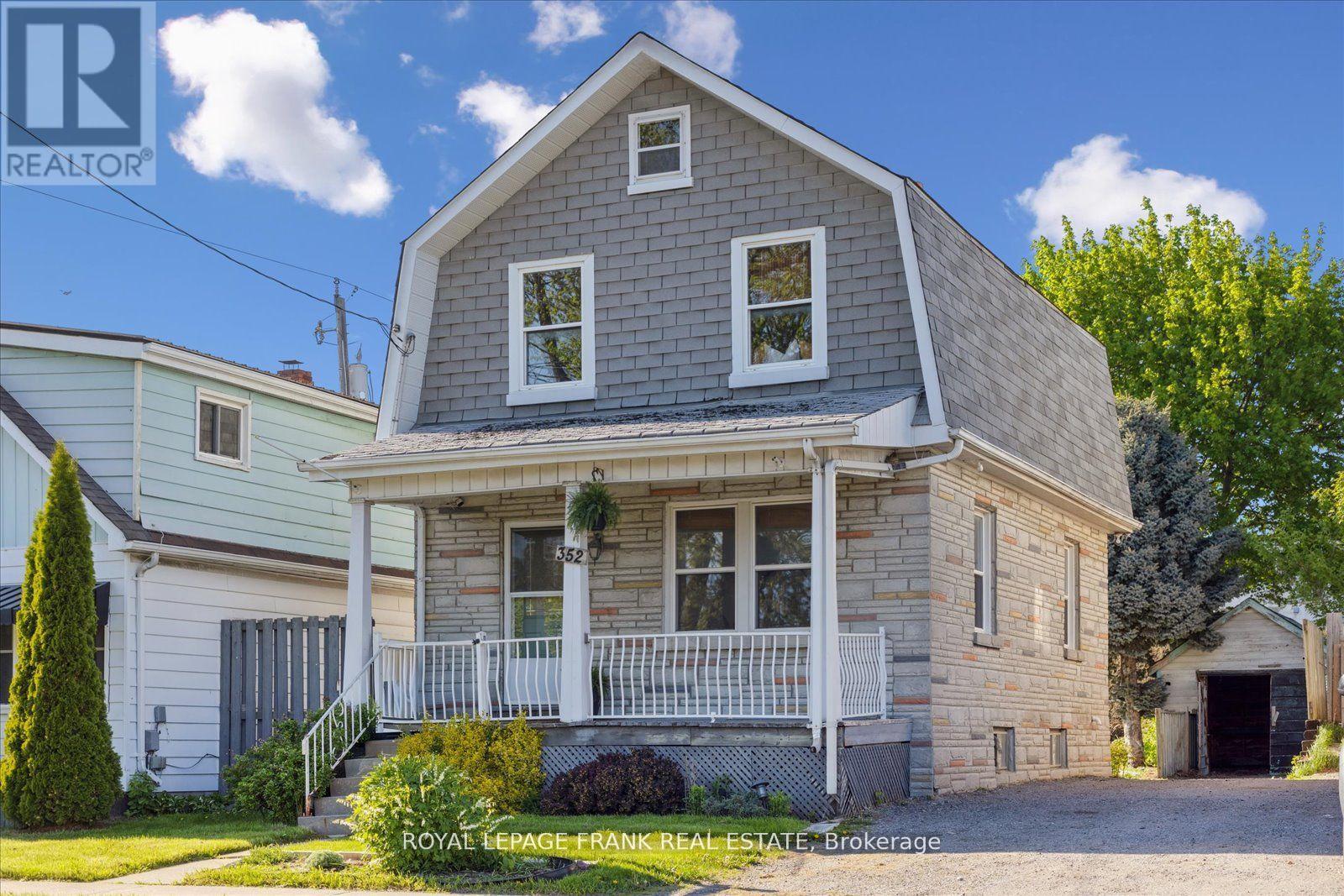 












352 PINE AVENUE

,
Oshawa (Vanier),




Ontario
L1J2H4

