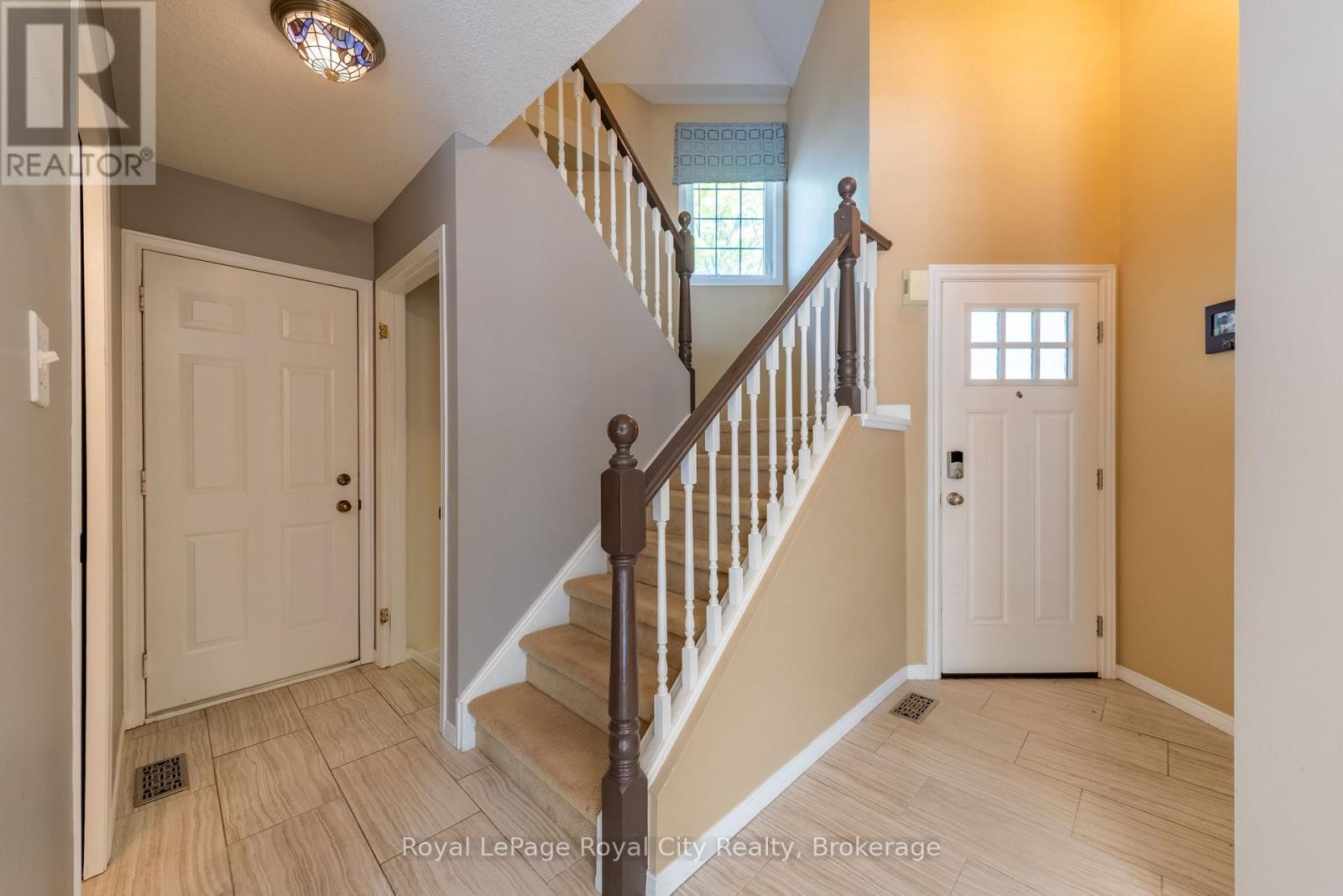 












12 BURKE COURT

,
Guelph (Pineridge/Westminster Woods),




Ontario
N1L1J2

