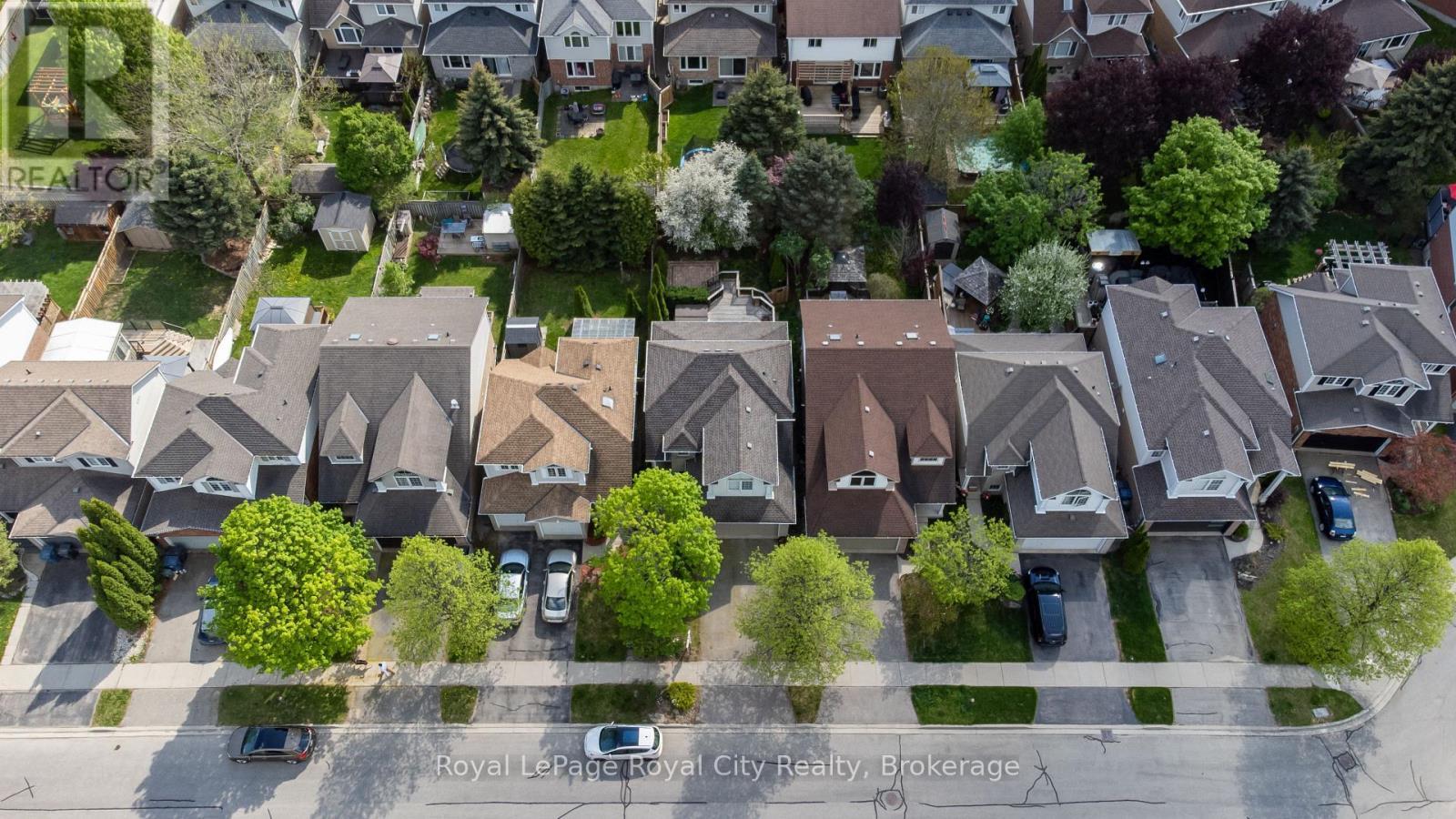 












12 BURKE COURT

,
Guelph (Pineridge/Westminster Woods),




Ontario
N1L1J2

