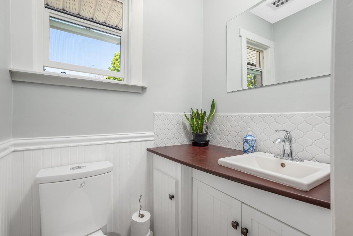 









1617


Eagle Rock

Road,
Armstrong,




BC
V4Y 0R3

