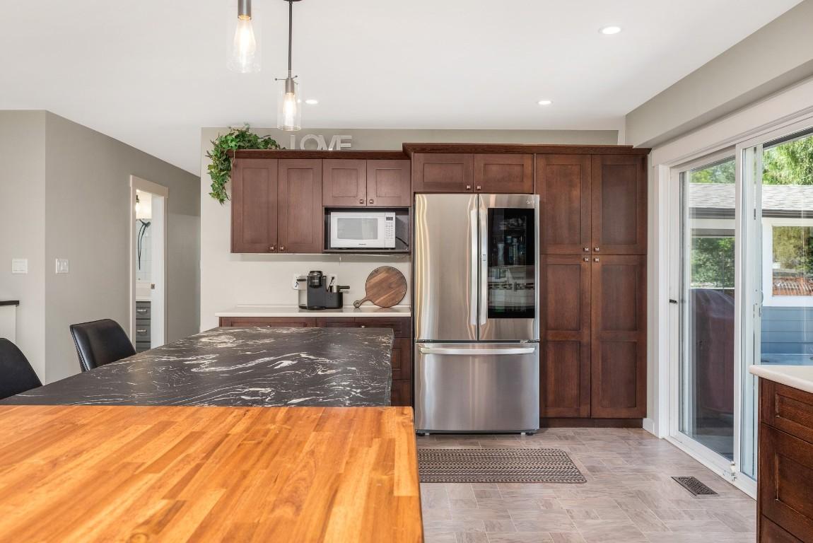 









1617


Eagle Rock

Road,
Armstrong,




BC
V4Y 0R3

