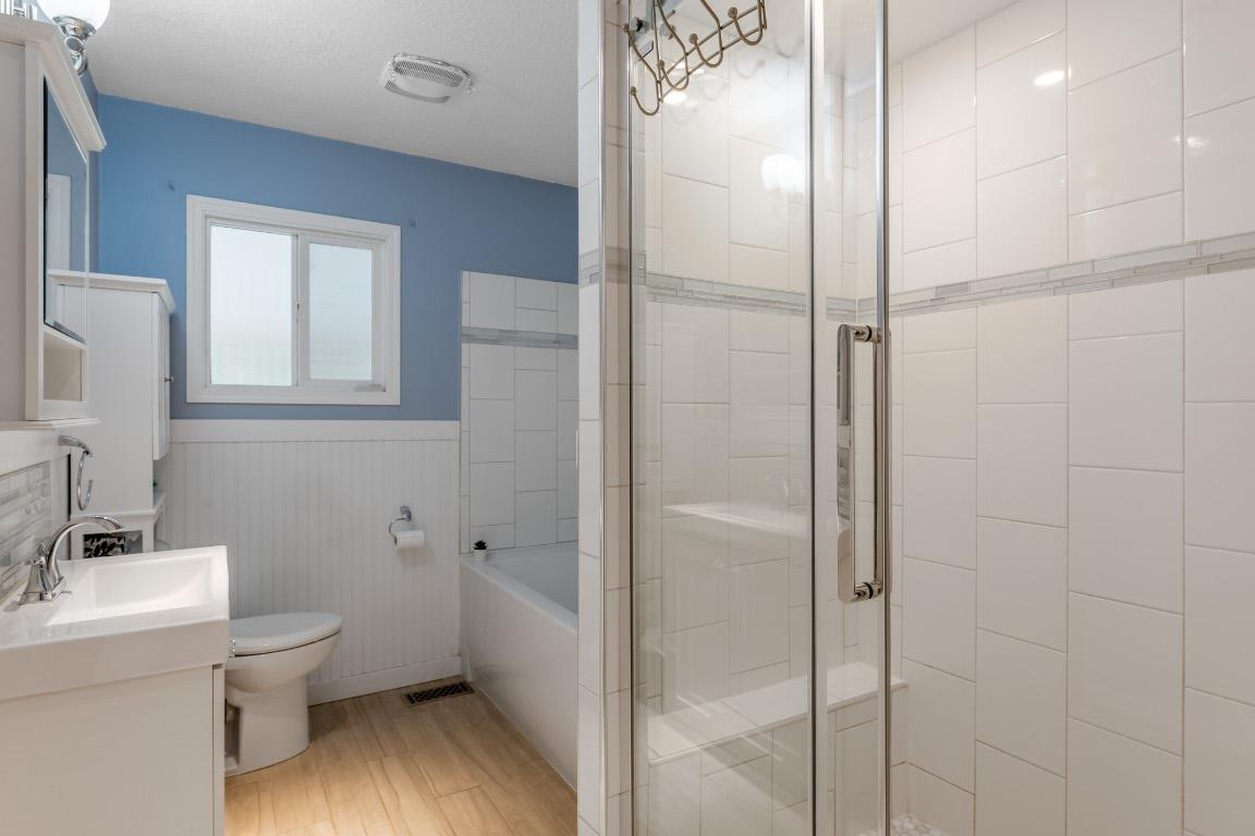 









405


Macaden

Court,
Kelowna,




BC
V1X 2V1


