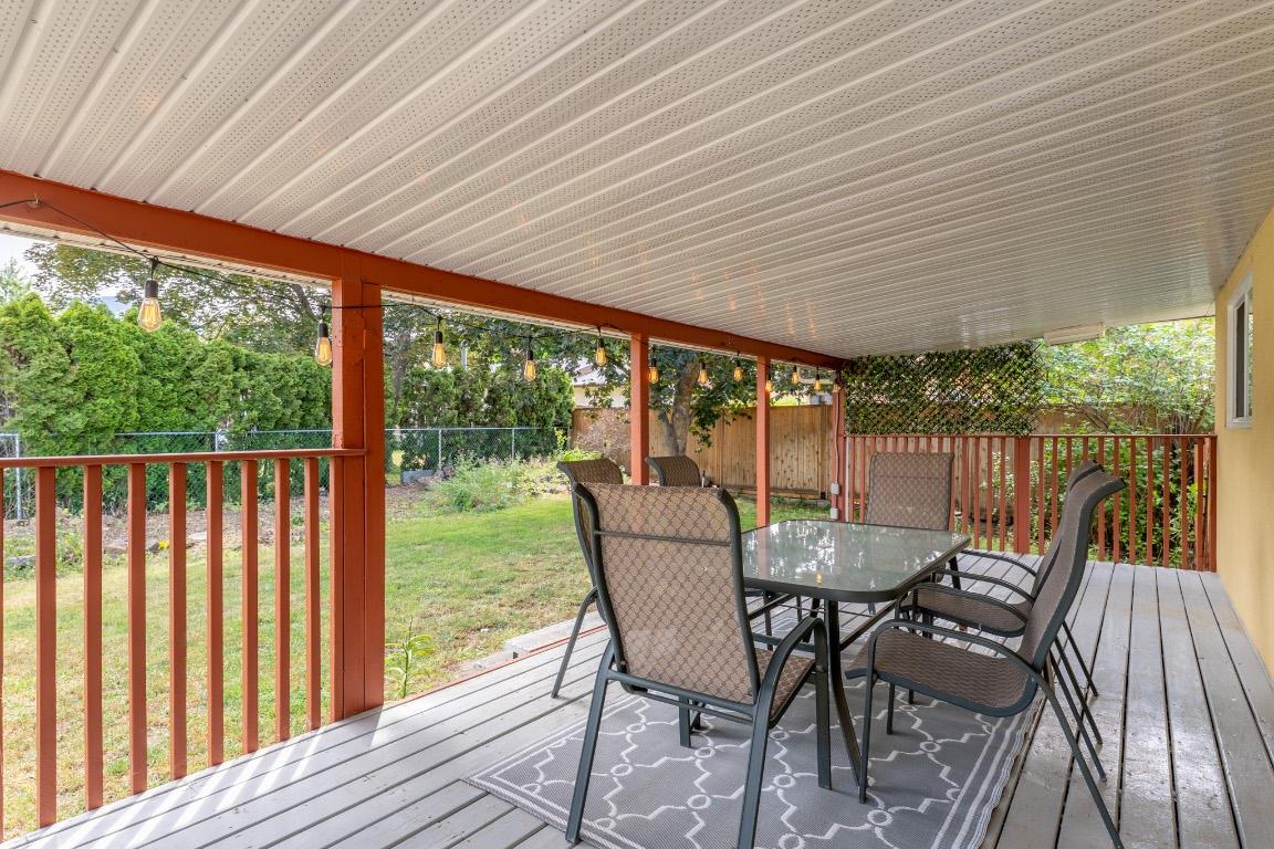 









405


Macaden

Court,
Kelowna,




BC
V1X 2V1

