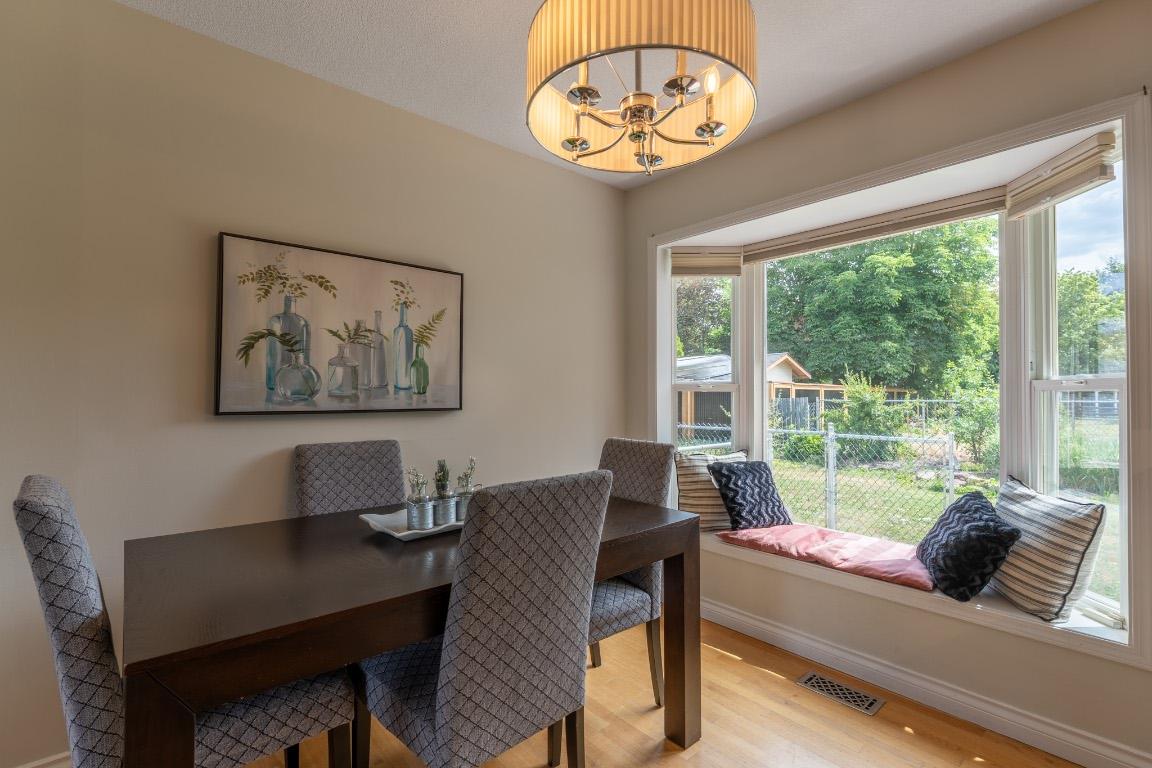 









405


Macaden

Court,
Kelowna,




BC
V1X 2V1


