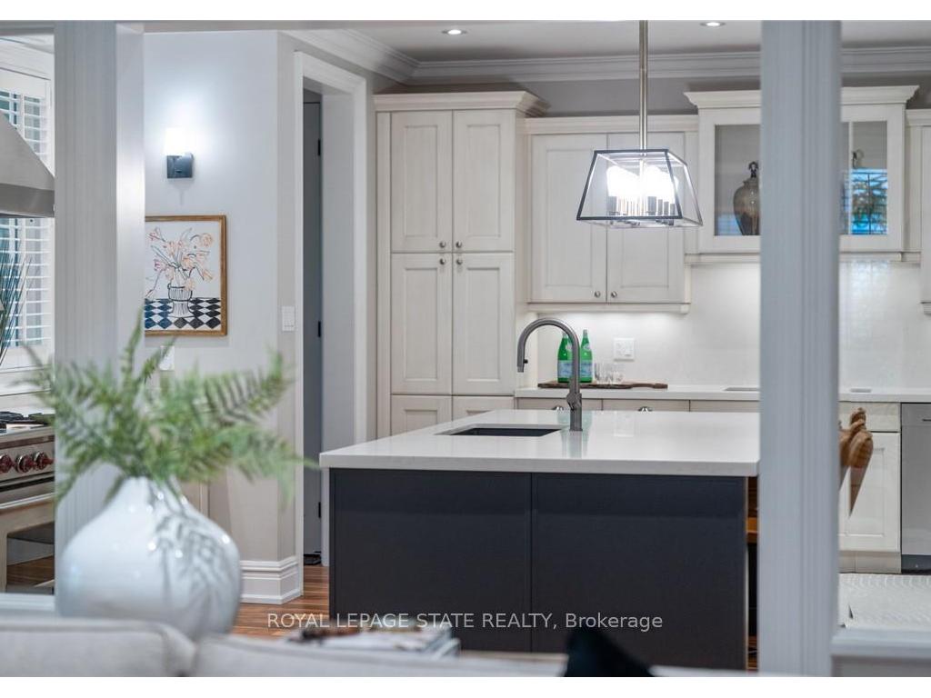 









84


Jerseyville

Road West,
Hamilton,




ON
L9G 1A2

