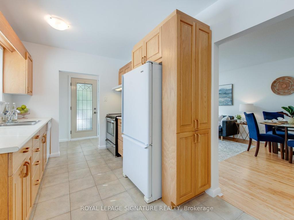 









86


MURELLEN

Crescent,
Toronto,




ON
M4A 2K5

