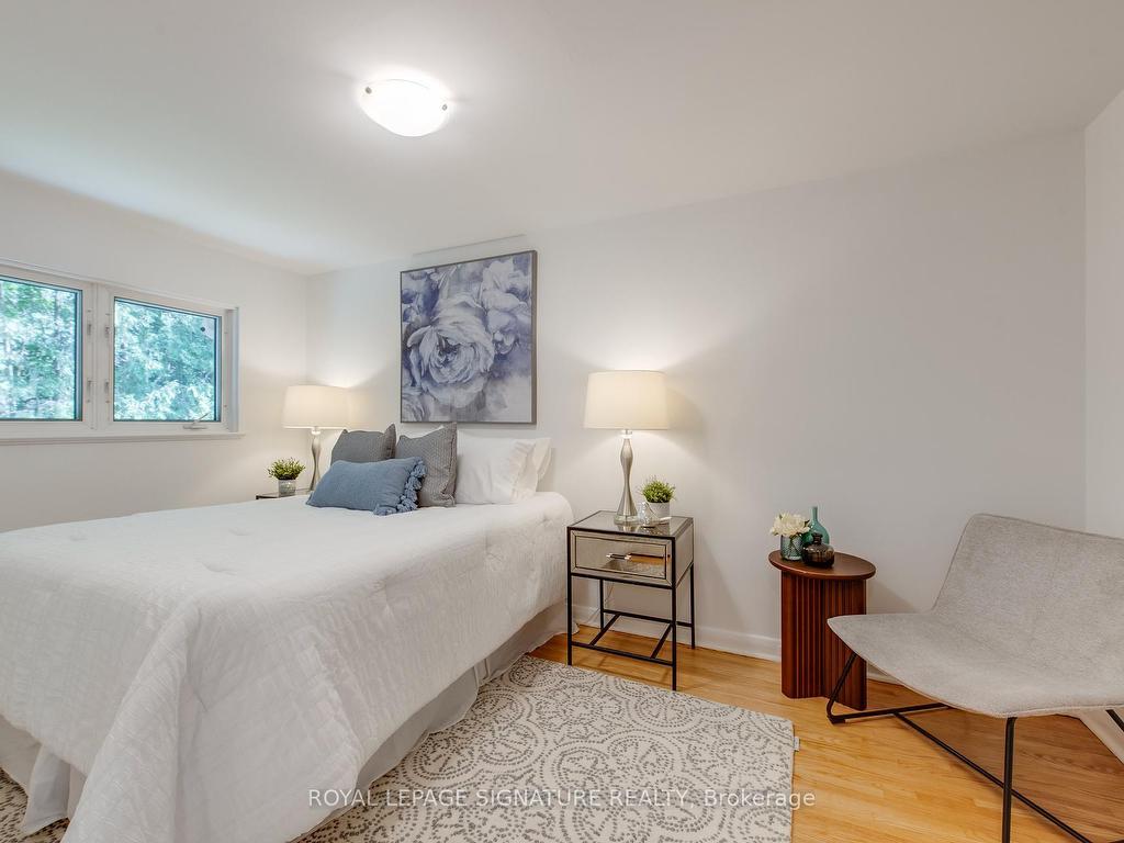 









86


MURELLEN

Crescent,
Toronto,




ON
M4A 2K5

