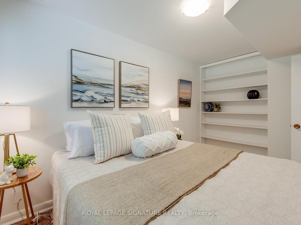 









86


MURELLEN

Crescent,
Toronto,




ON
M4A 2K5

