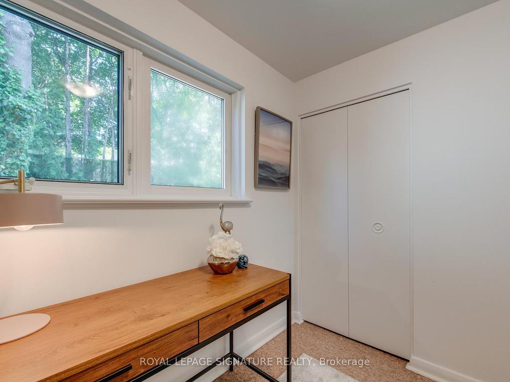 









86


MURELLEN

Crescent,
Toronto,




ON
M4A 2K5


