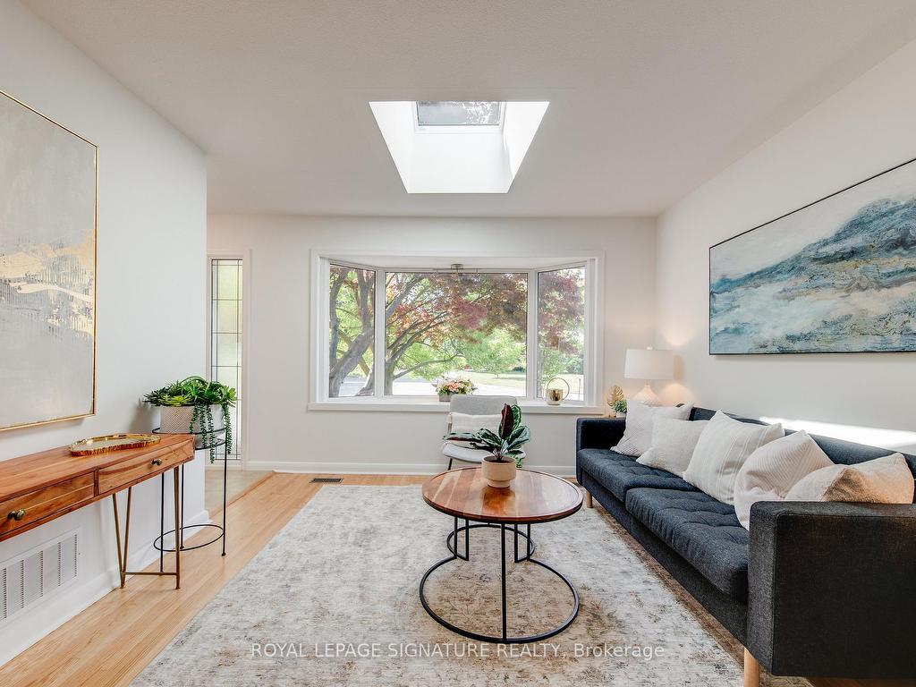 









86


MURELLEN

Crescent,
Toronto,




ON
M4A 2K5

