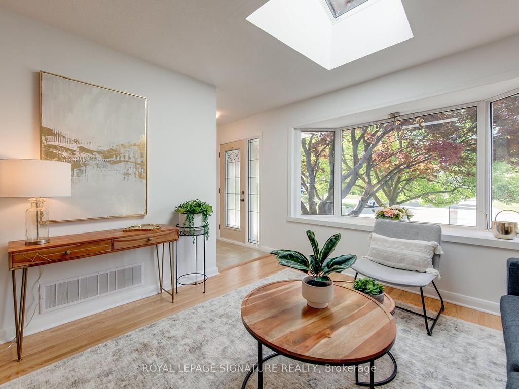 









86


MURELLEN

Crescent,
Toronto,




ON
M4A 2K5

