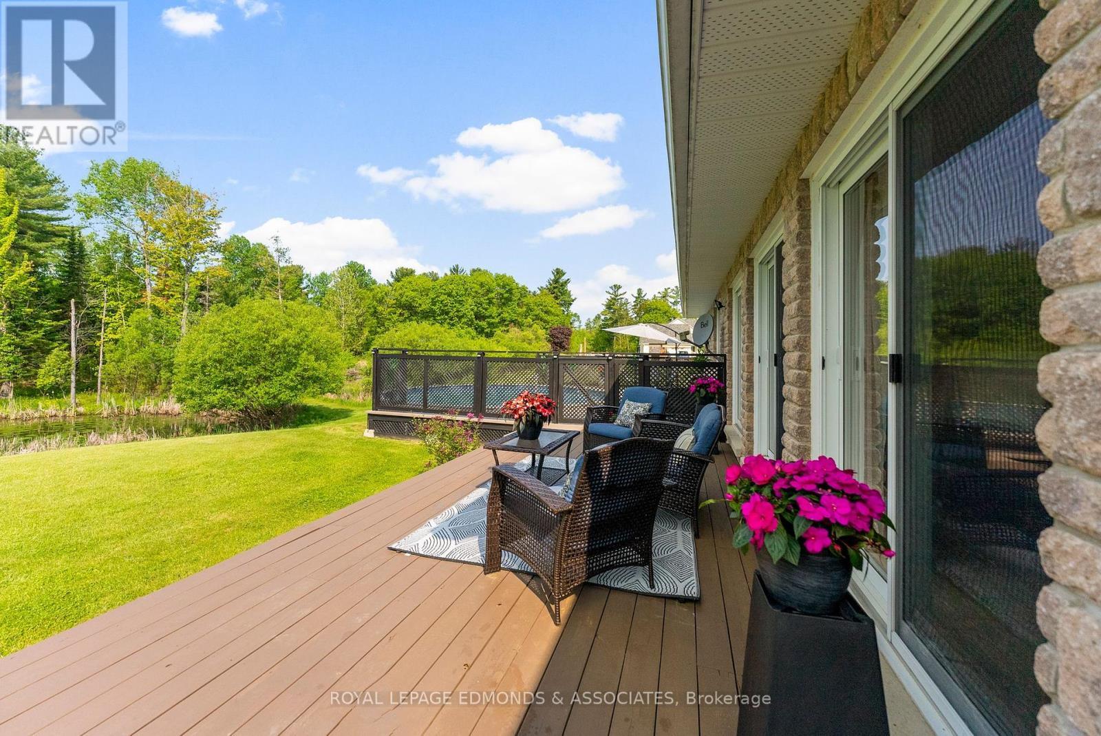 












50 BLUE DANUBE WAY

,
Laurentian Valley,




Ontario
K8A6W2

