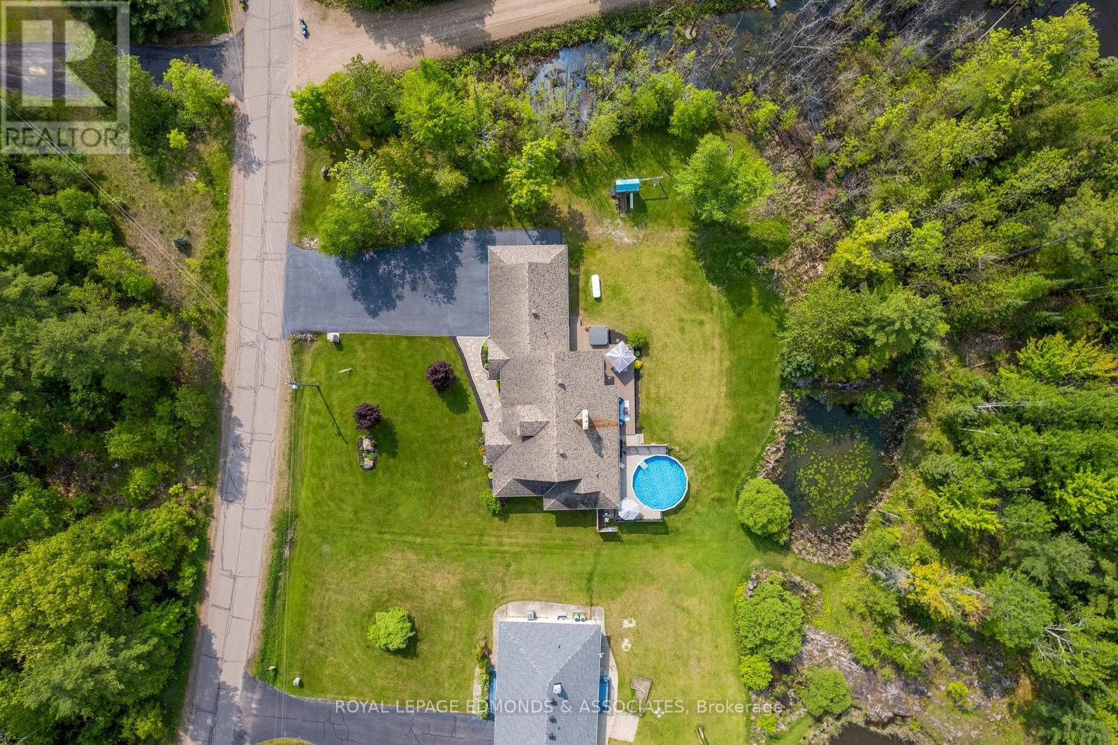 












50 BLUE DANUBE WAY

,
Laurentian Valley,




Ontario
K8A6W2


