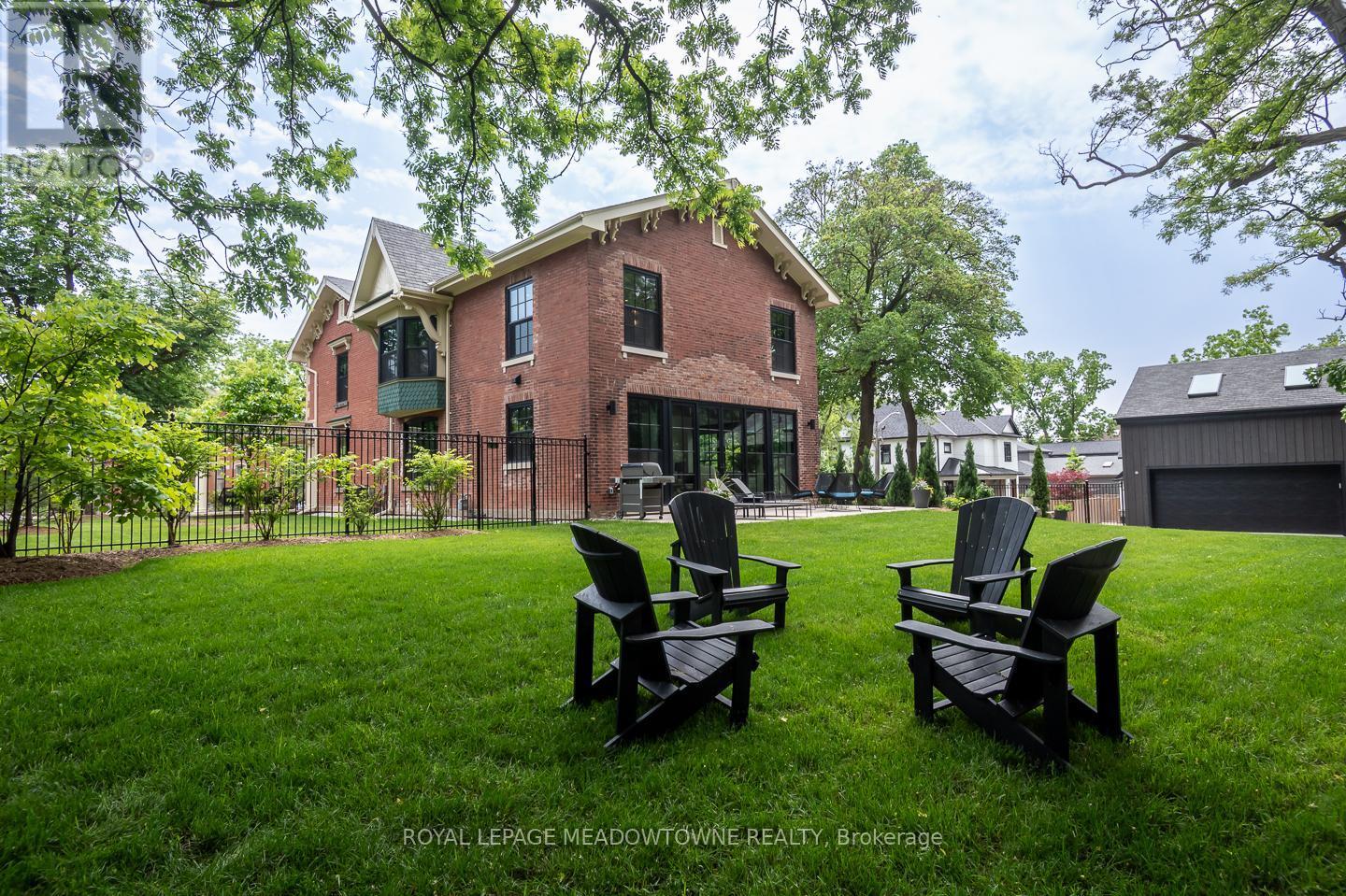 












57 VICTORIA STREET

,
Milton,




Ontario
L9T1S6

