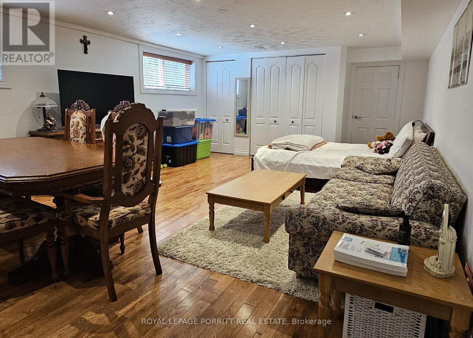 












LOWER - 273 DELTA STREET

,
Toronto,




Ontario
M8W4G1

