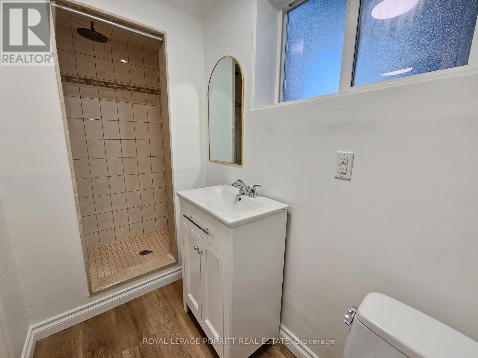 












LOWER - 273 DELTA STREET

,
Toronto,




Ontario
M8W4G1

