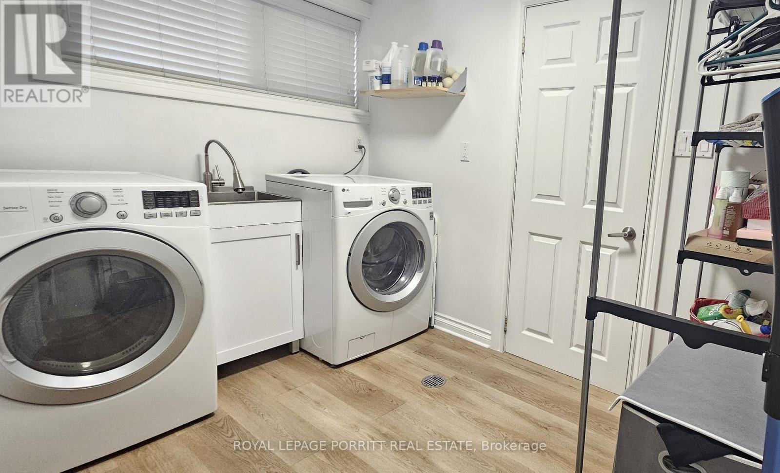 












LOWER - 273 DELTA STREET

,
Toronto,




Ontario
M8W4G1

