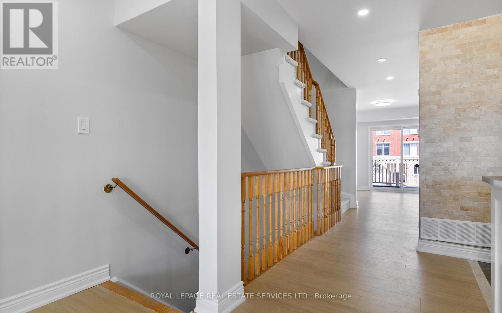 












7 - 5025 NINTH LINE

,
Mississauga,




Ontario
L5M0E9

