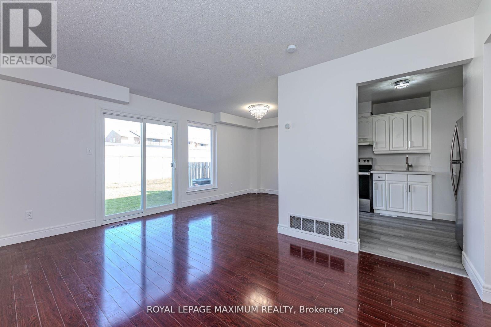












9 - 50 BLACKWELL AVENUE

,
Toronto,




Ontario
M1B1K2

