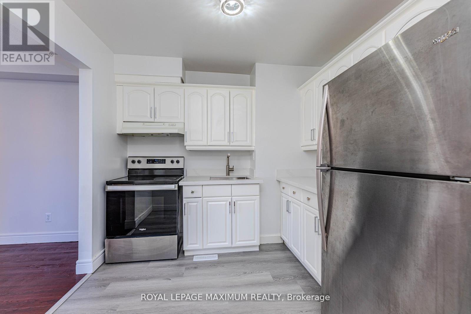 












9 - 50 BLACKWELL AVENUE

,
Toronto,




Ontario
M1B1K2

