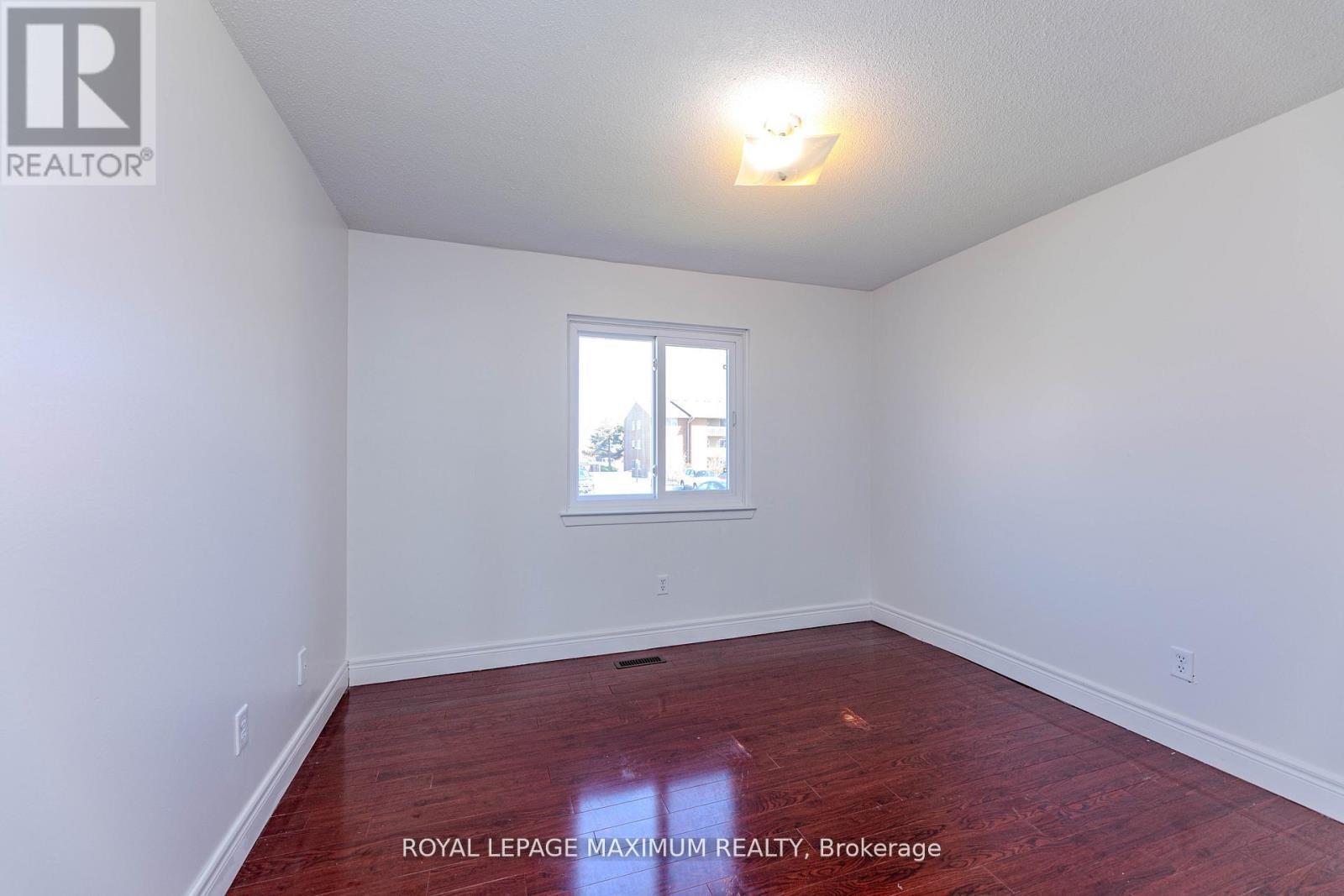 












9 - 50 BLACKWELL AVENUE

,
Toronto,




Ontario
M1B1K2

