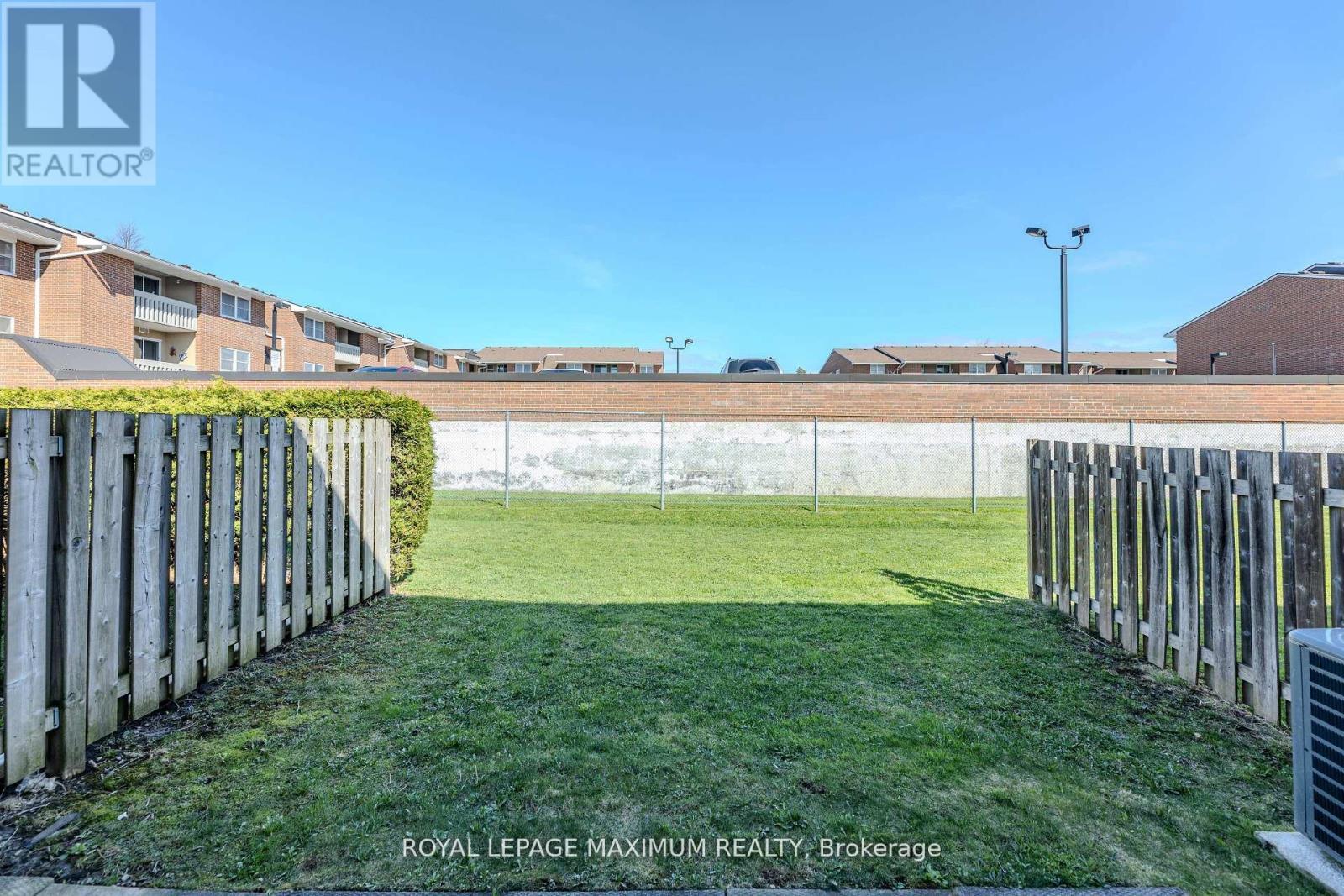 












9 - 50 BLACKWELL AVENUE

,
Toronto,




Ontario
M1B1K2

