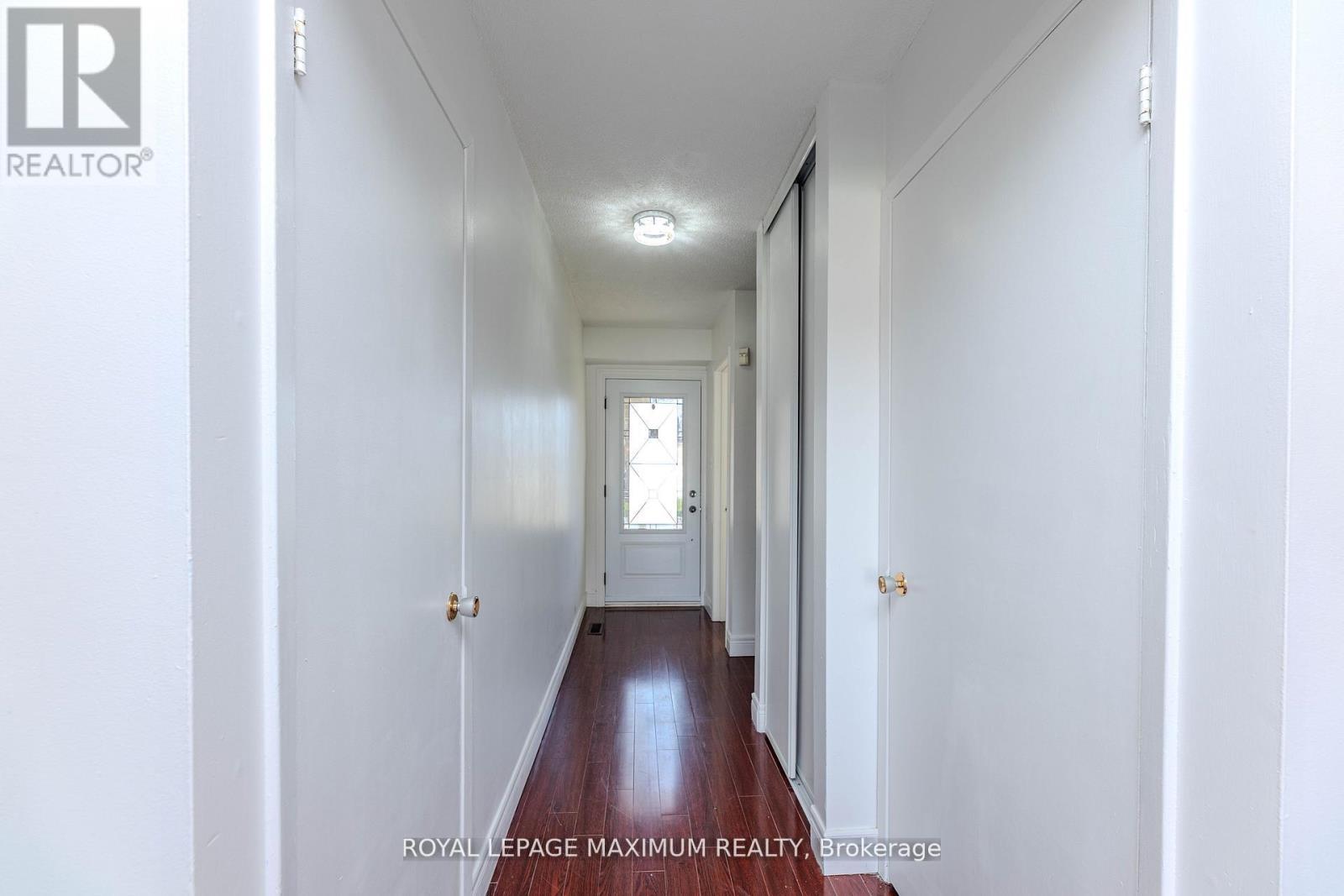 












9 - 50 BLACKWELL AVENUE

,
Toronto,




Ontario
M1B1K2

