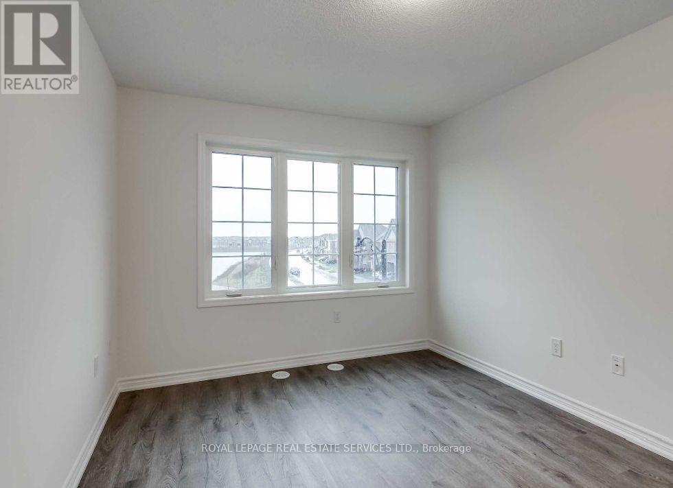 












998 BALSAM COURT

,
Milton,




Ontario
L9E1R5

