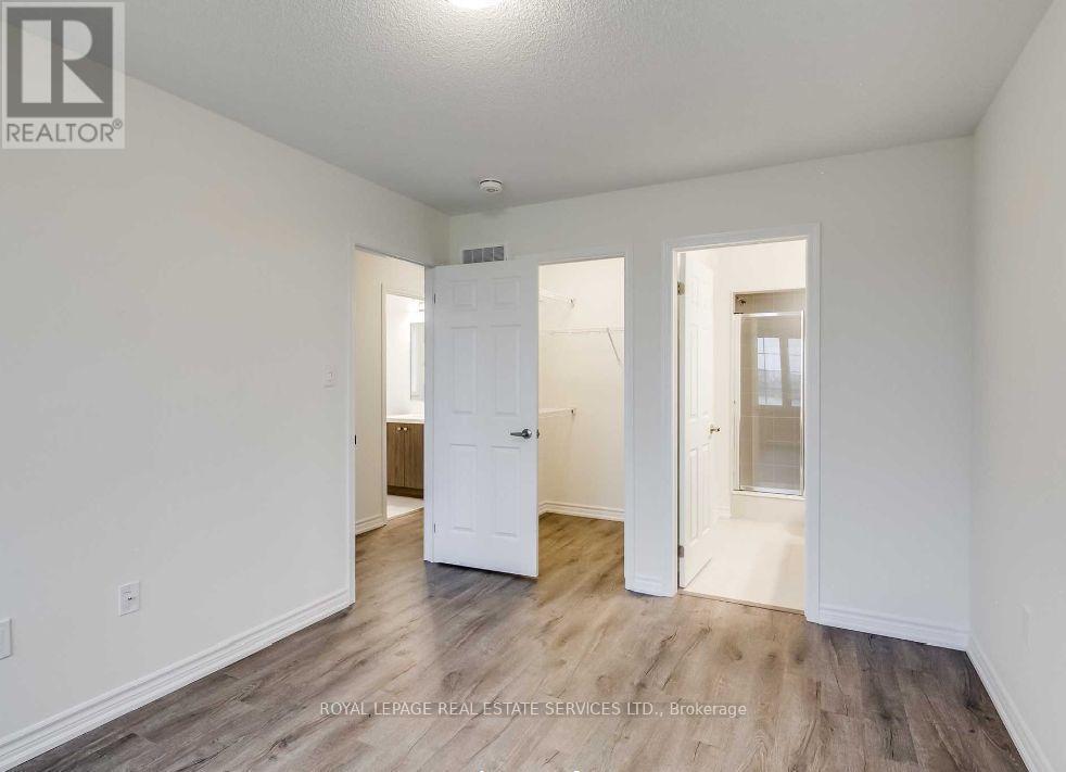 












998 BALSAM COURT

,
Milton,




Ontario
L9E1R5

