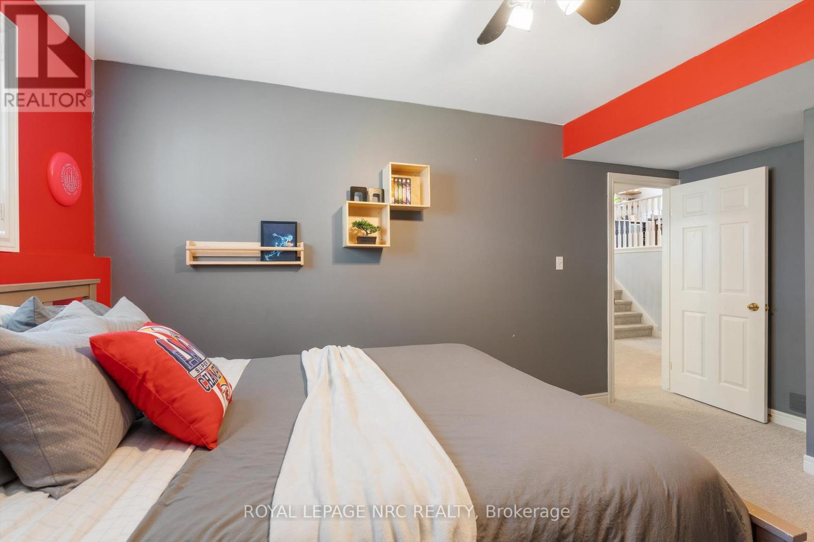 












162 VANSICKLE ROAD

,
St. Catharines (Rykert/Vansickle),




Ontario
L2S3W5

