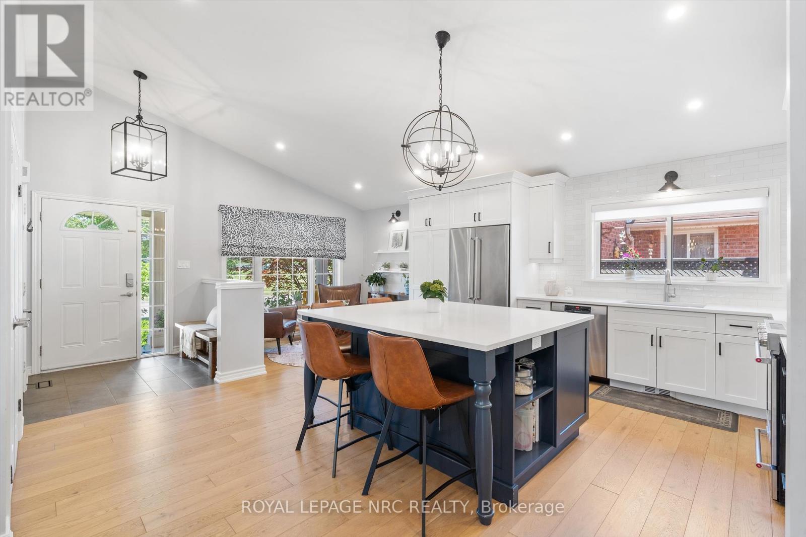 












162 VANSICKLE ROAD

,
St. Catharines (Rykert/Vansickle),




Ontario
L2S3W5


