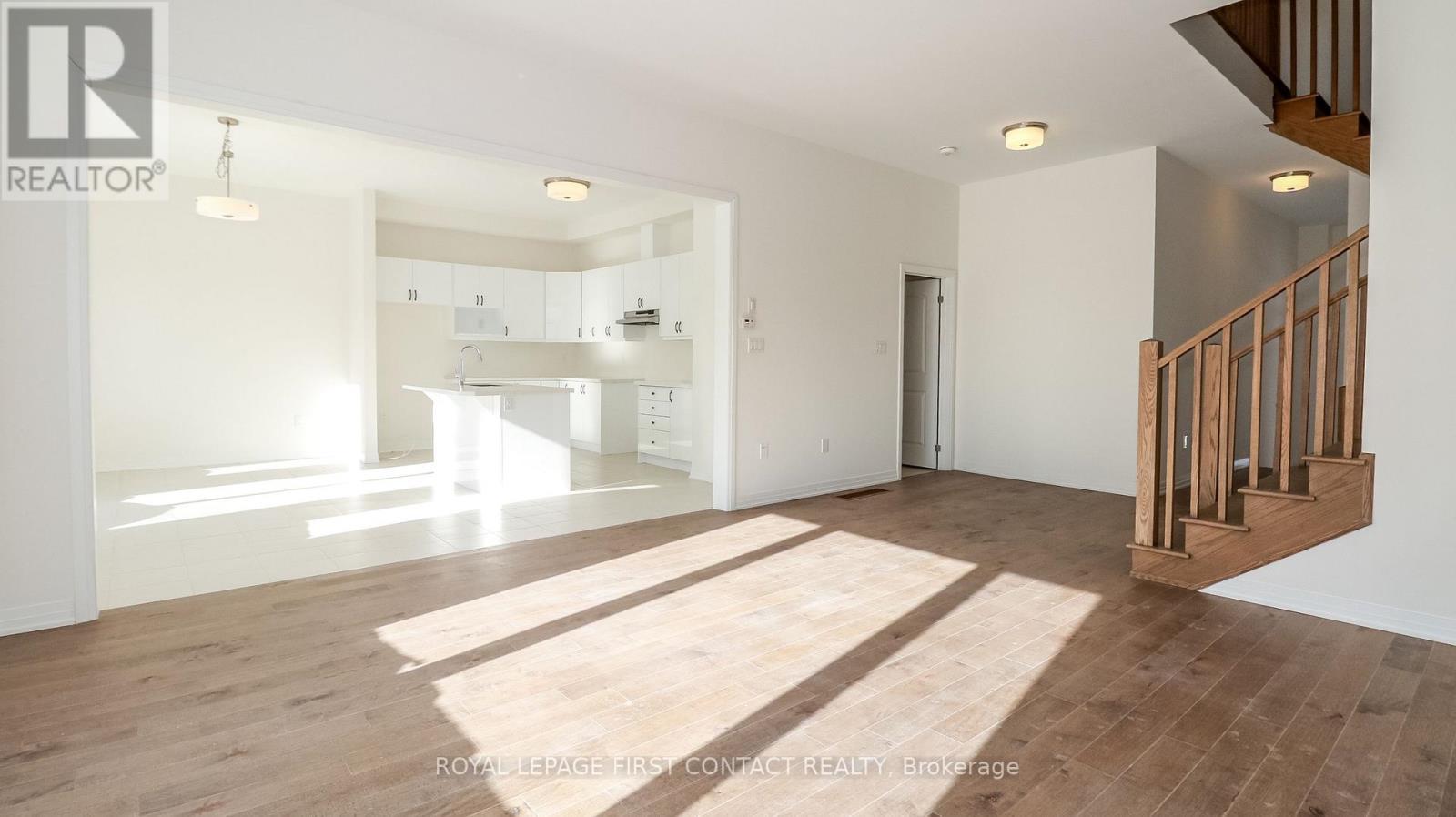 












3778 SUNBANK CRESCENT

,
Severn,




Ontario
L3V6H3

